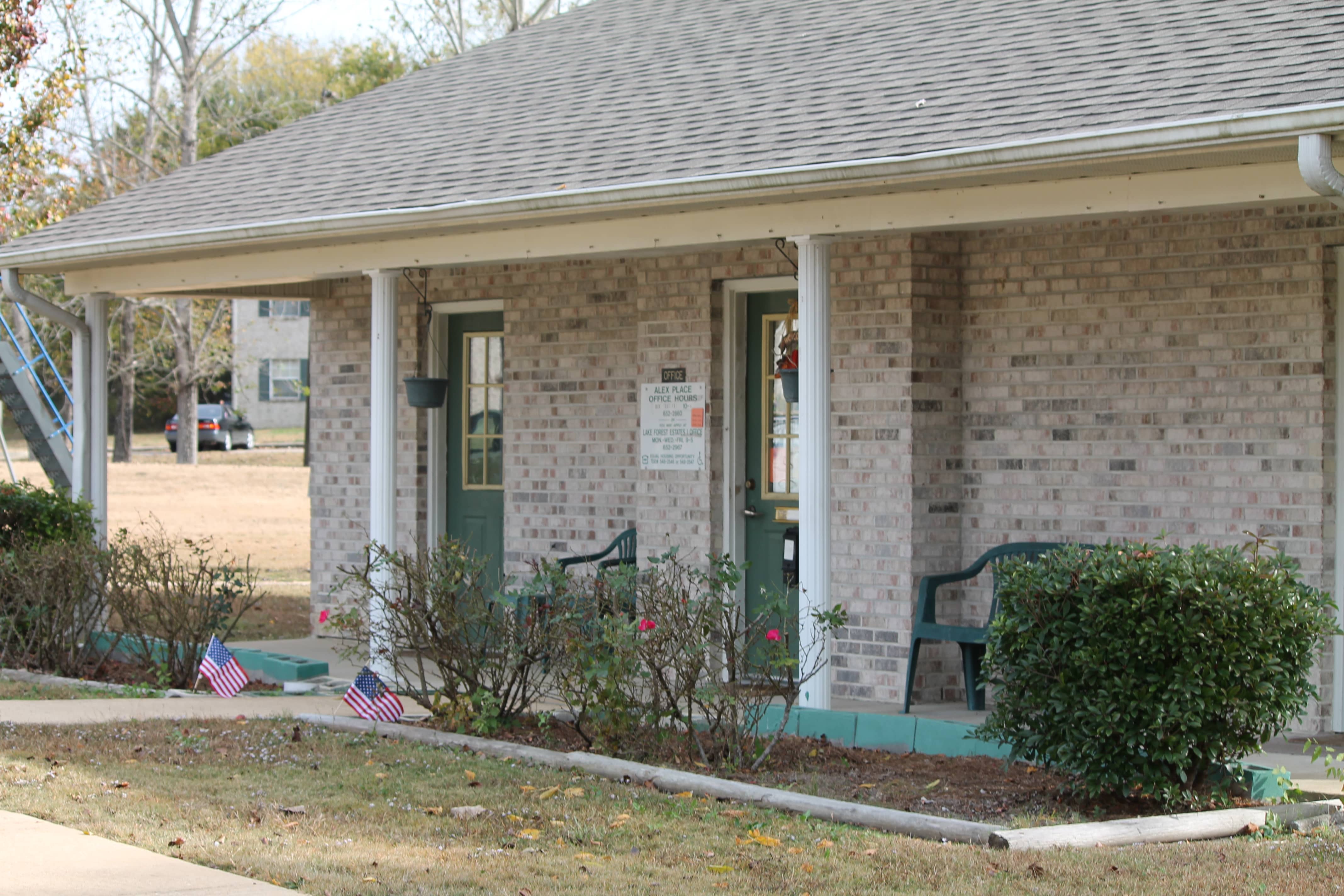 Alex Place, Livingston, Alabama Olympia Management